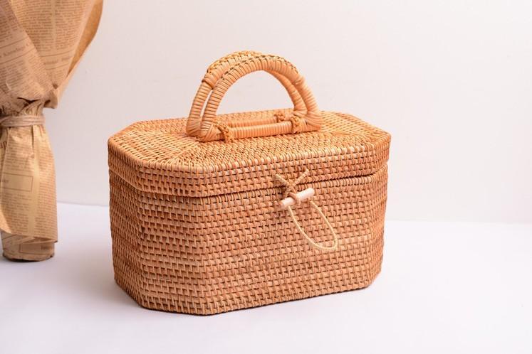 shop-authentic-rattan-wicker-serving-basket-storage-baskets-for-picnic-kitchen-storage-baskets-woven-storage-baskets-with-lid-for-discount_5.jpg