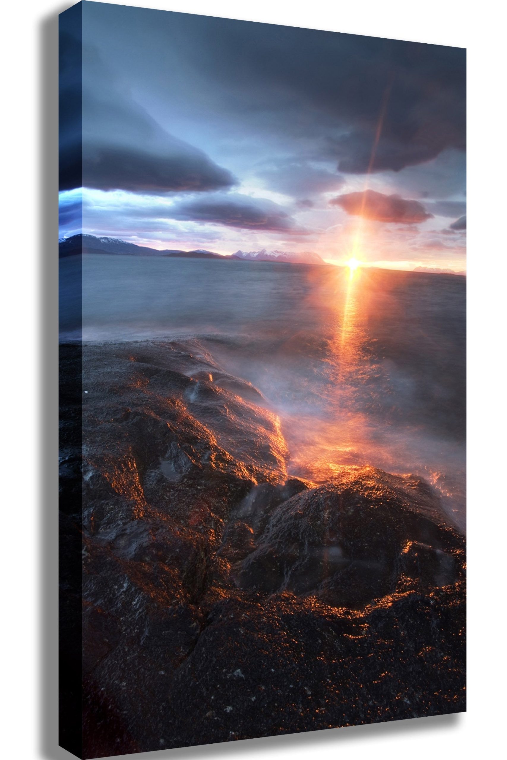 get-a-real-discount-of-stocktrek-midnight-sun-over-vagsfjorden-canvas-print-fashion_0.jpg